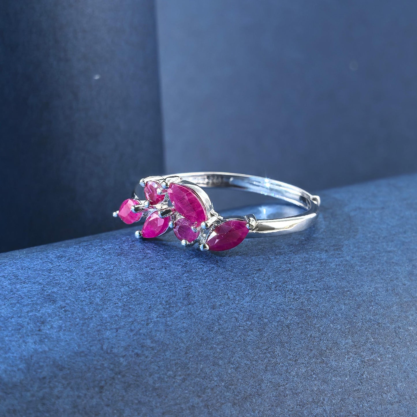 Graceful Rhodium Plated Silver 925 Jewelry Natural Ruby Leaf Ring