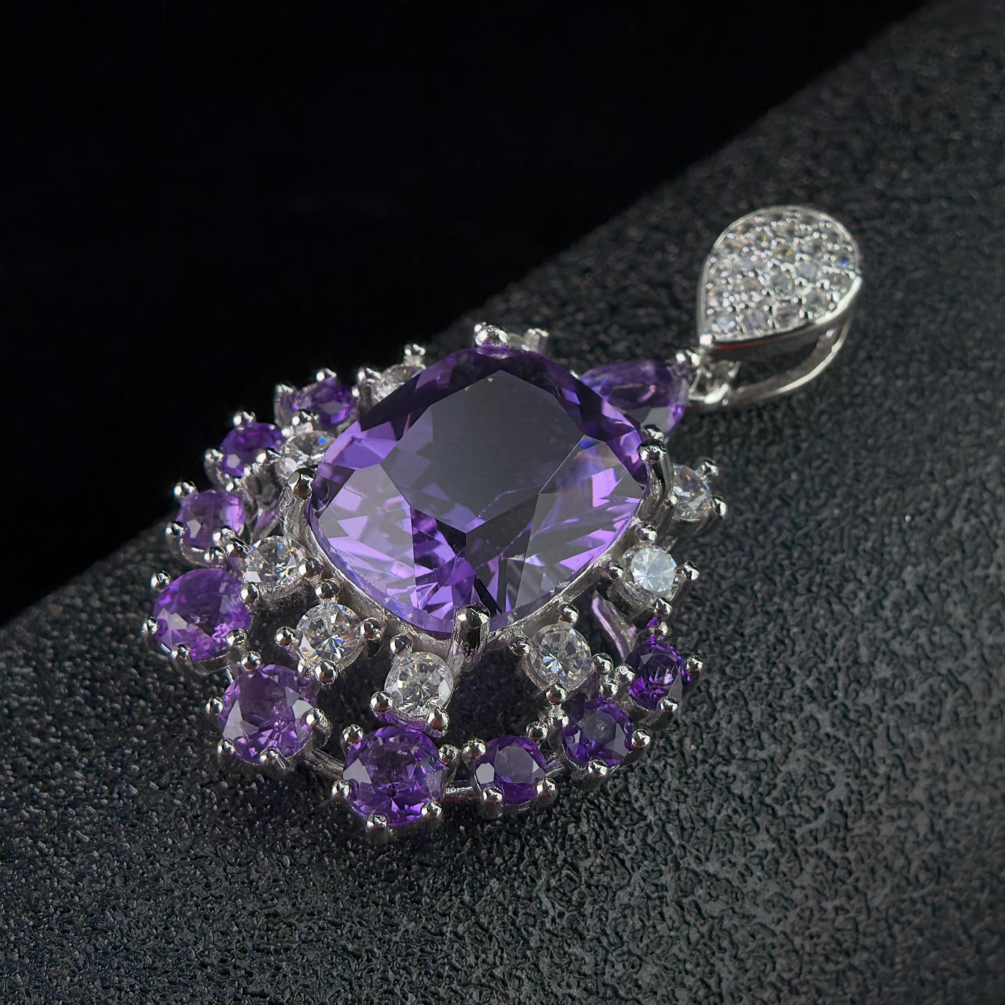 Elegant Rhodium Plated Silver 925 Jewelry Natural Amethyst Pendant