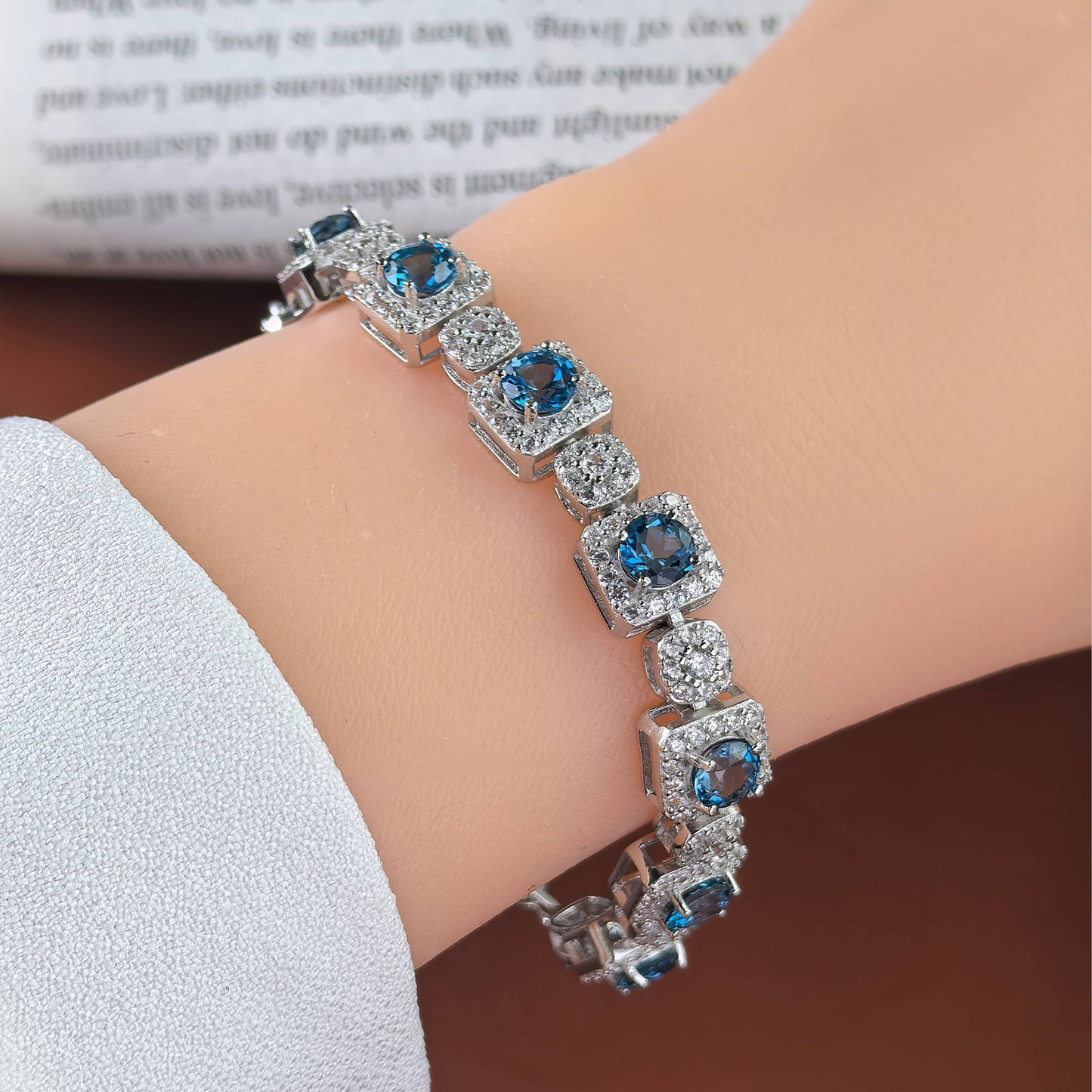 Noble Rhodium Plated 925 Silver Jewelry Natural London Blue Topaz Bracelet
