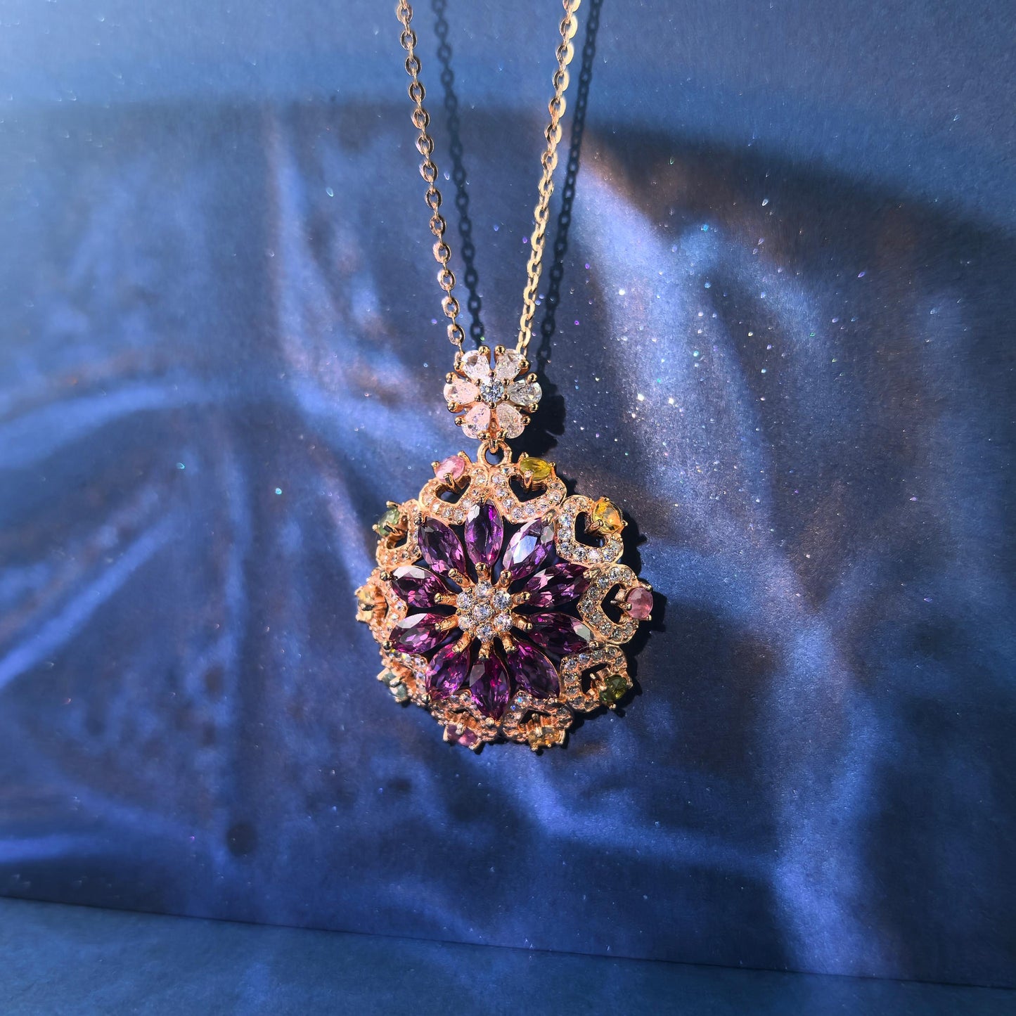 Elegant Rose Gold Plated 925 Silver Jewelry Natural Pyrope Flower Pendant