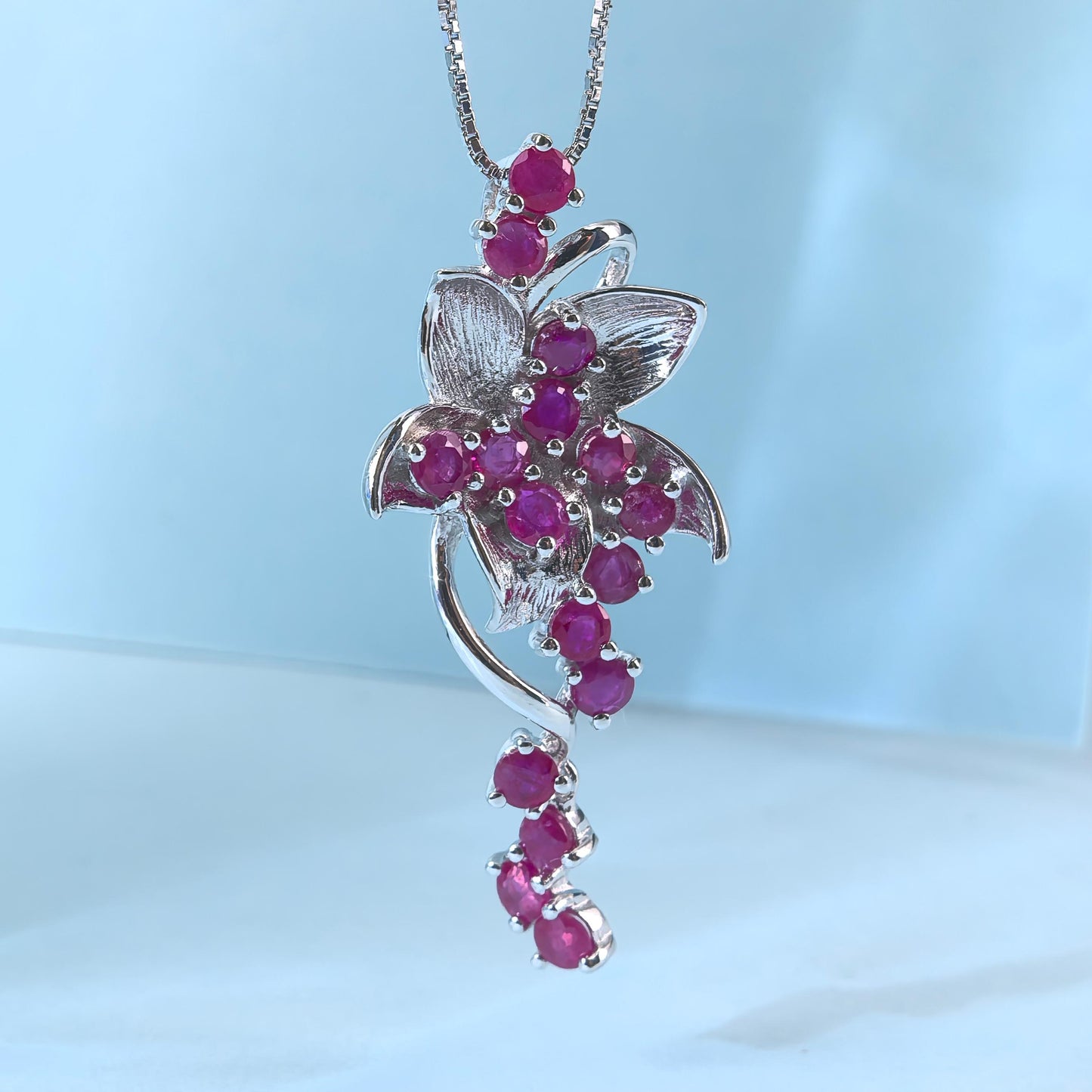 Luxurious Rhodium Plated Silver 925 Jewelry Natural Ruby Flower Pendant