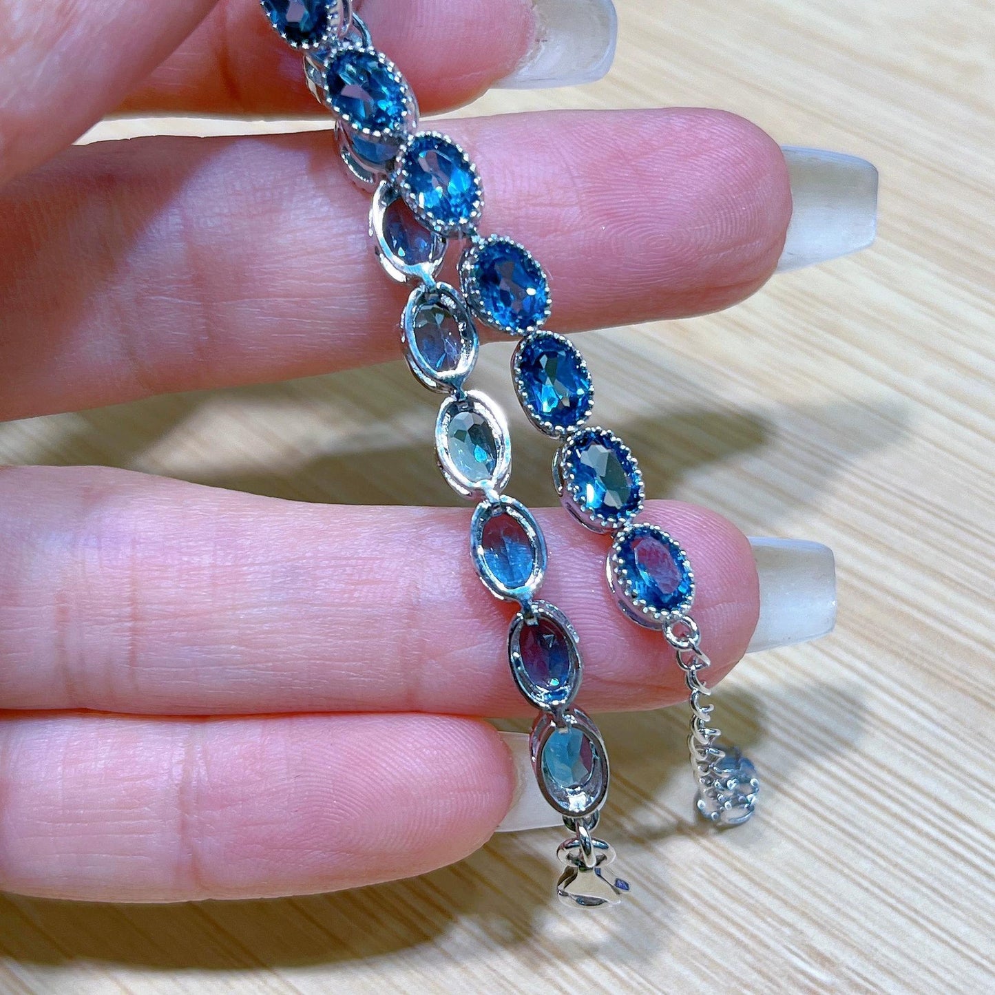 Gorgeous Rhodium Plated 925 Silver Natural London Blue Topaz Bracelet