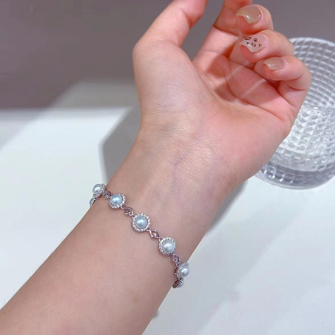Precious Rhodium Plated 925 Sterling Silver Freshwater Pearl Bracelet