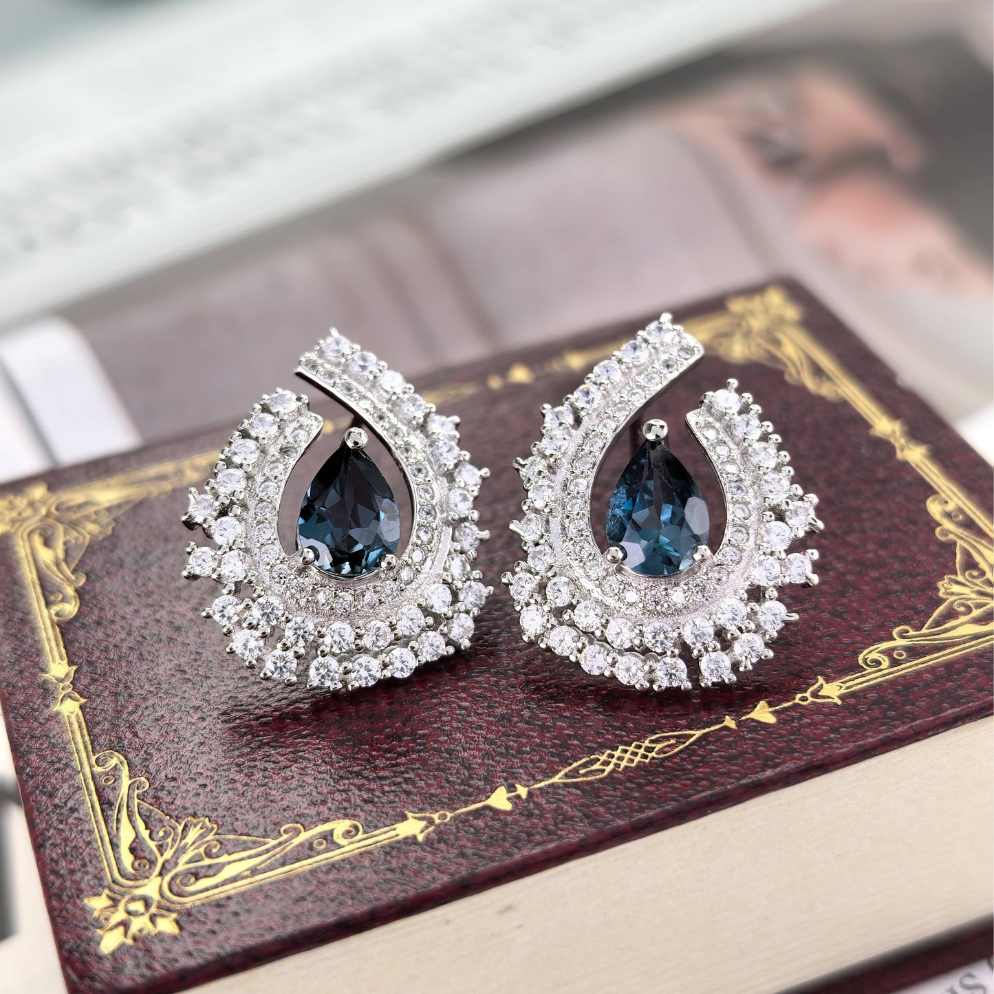 Luxurious S925 Silver Pear Cut Natural London Blue Topaz Statement Stud Earrings