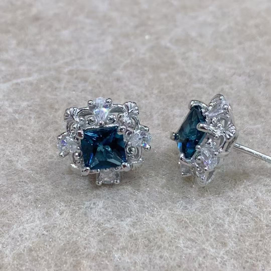 Rhodium Plated 925 Sterling Silver Natural London Blue Topaz Earring