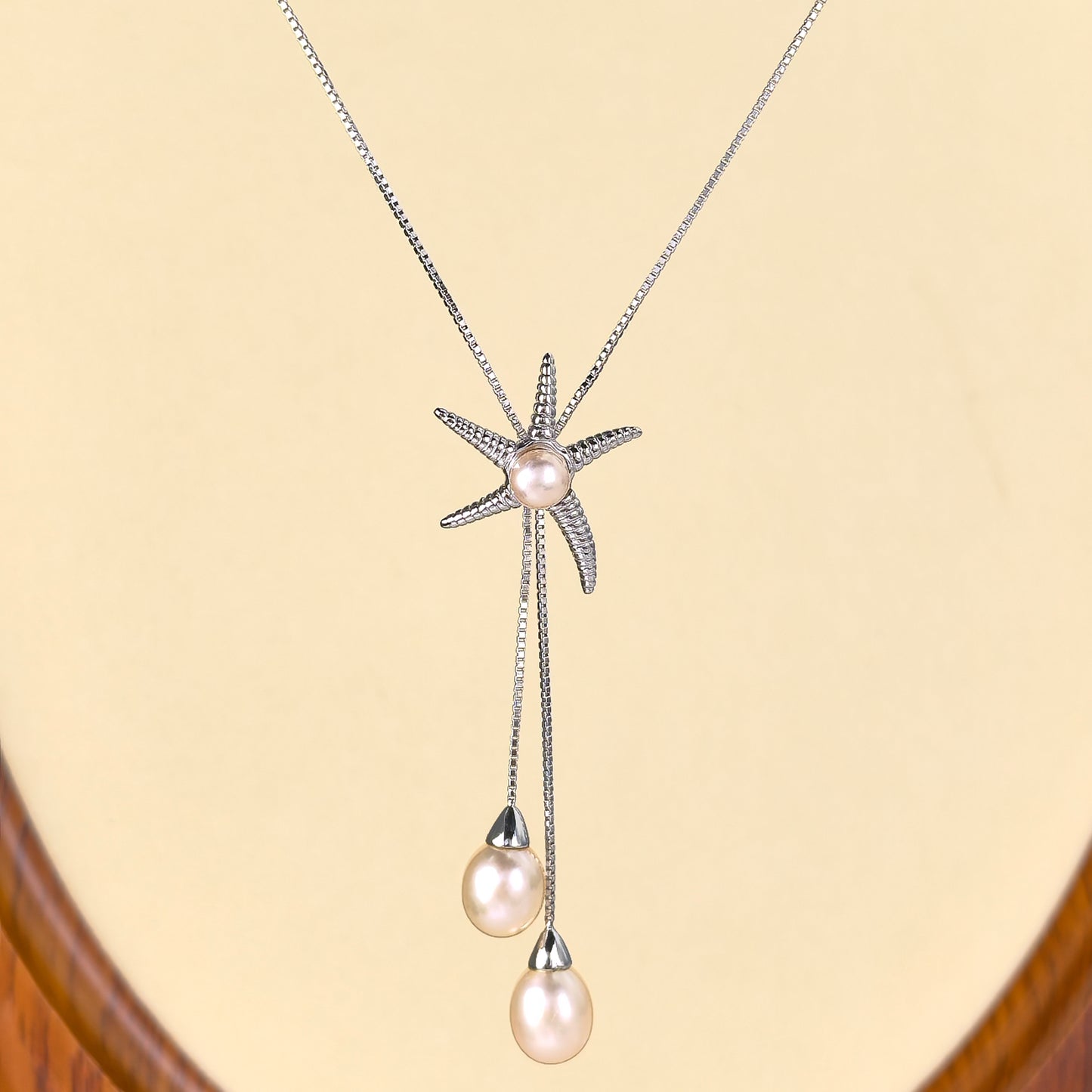 Gorgeous Rhodium Plated Silver 925 Freshwater Pearl Starfish Necklace
