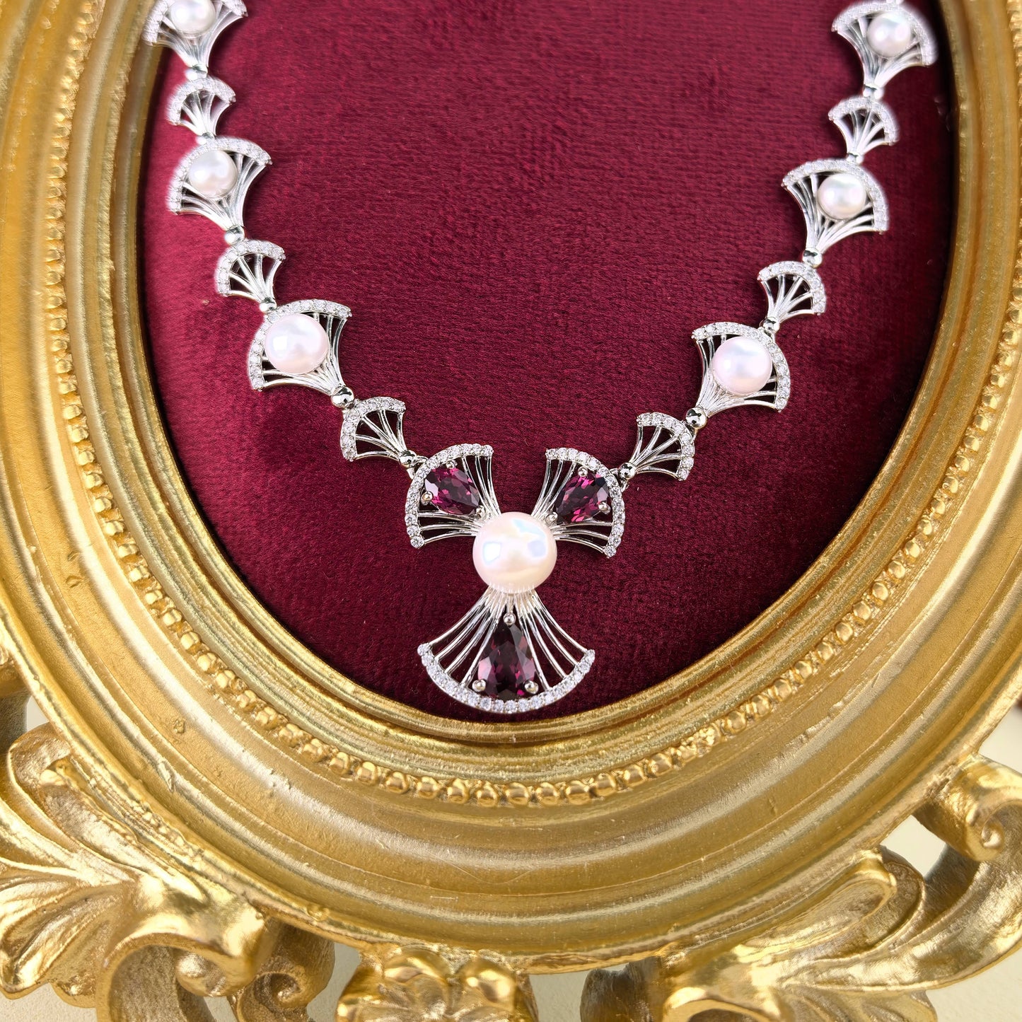 Noble Rhodium Plated 925 Sterling Silver Freshwater Pearl Scallop Necklace