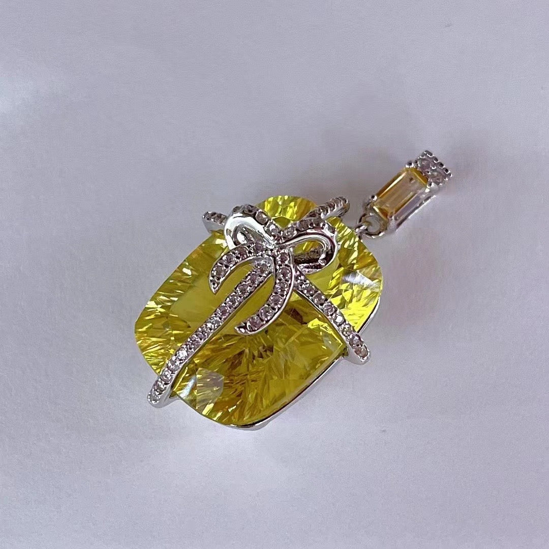 Elegant Featuring Natural Yellow Stone Premium Chain Lemon Quartz Pendant