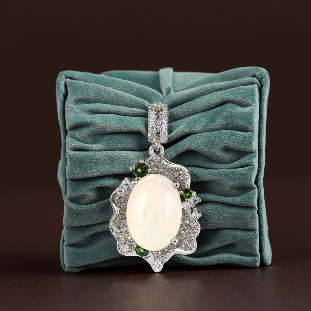 Regal Rhodium Plated Argento 925 Natural Opal Gemstone Pendant