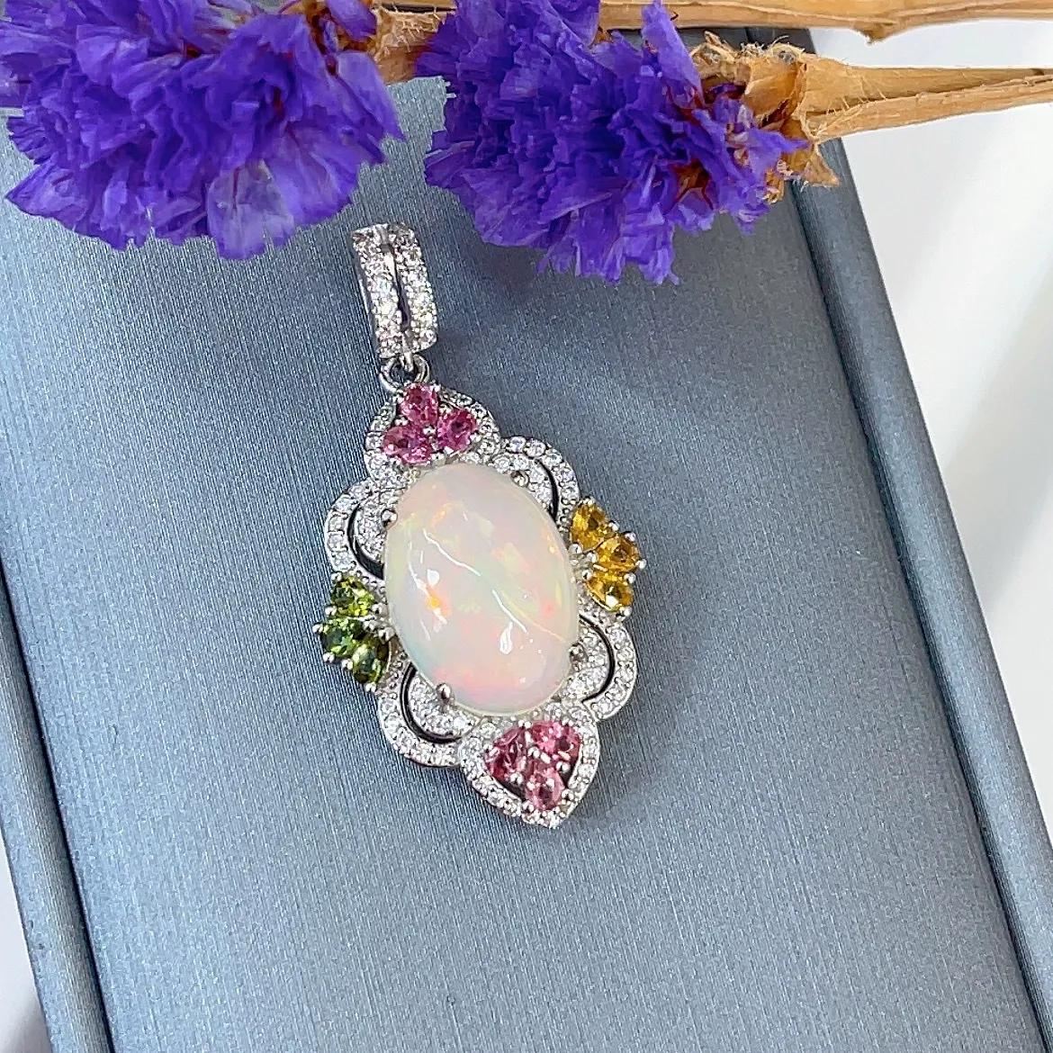 Precious Rhodium Plated Silver 925 Jewelry Natural Opal Flower Pendant