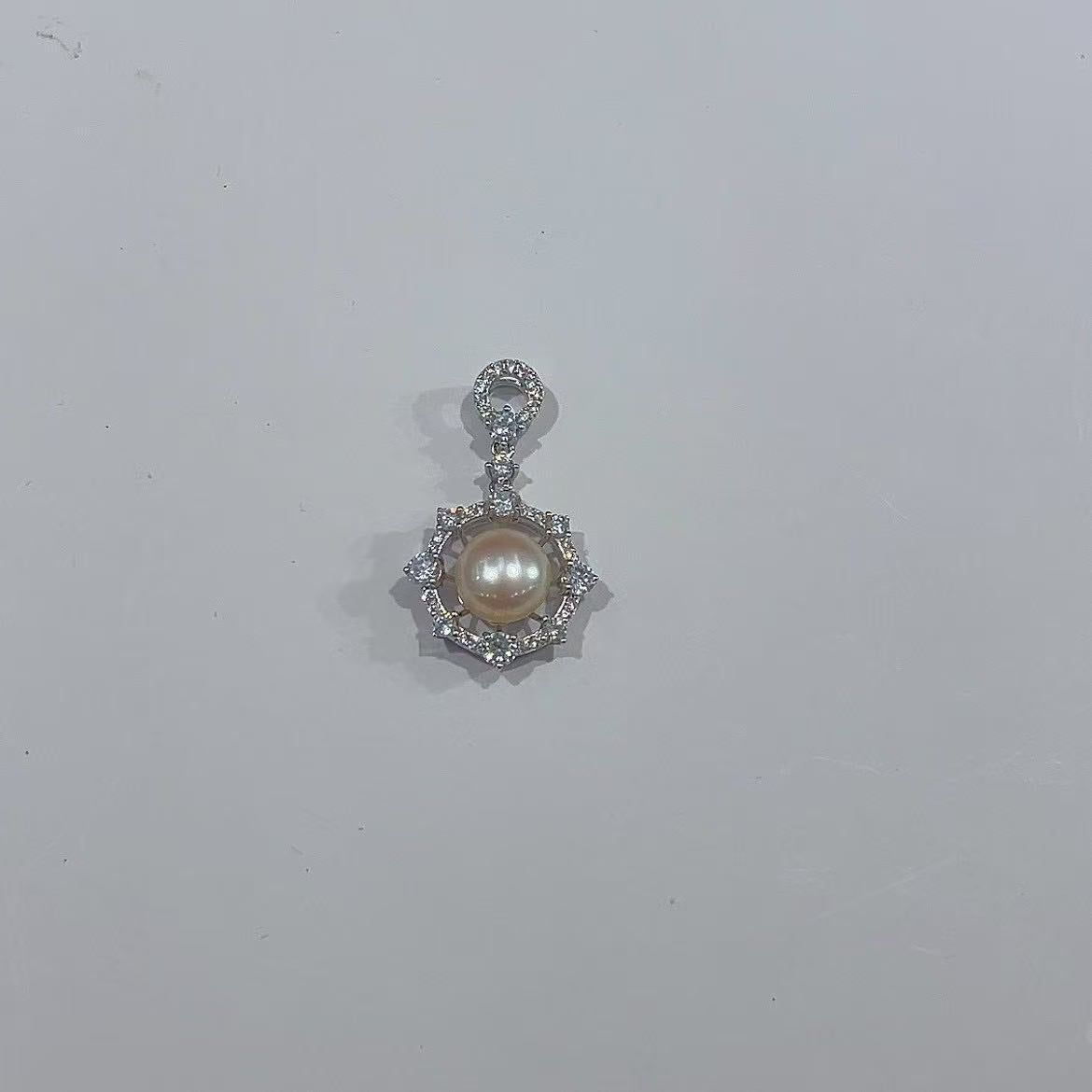 Vivid Rhodium Plated 925 Silver Pendant Freshwater Pearl Jewelry