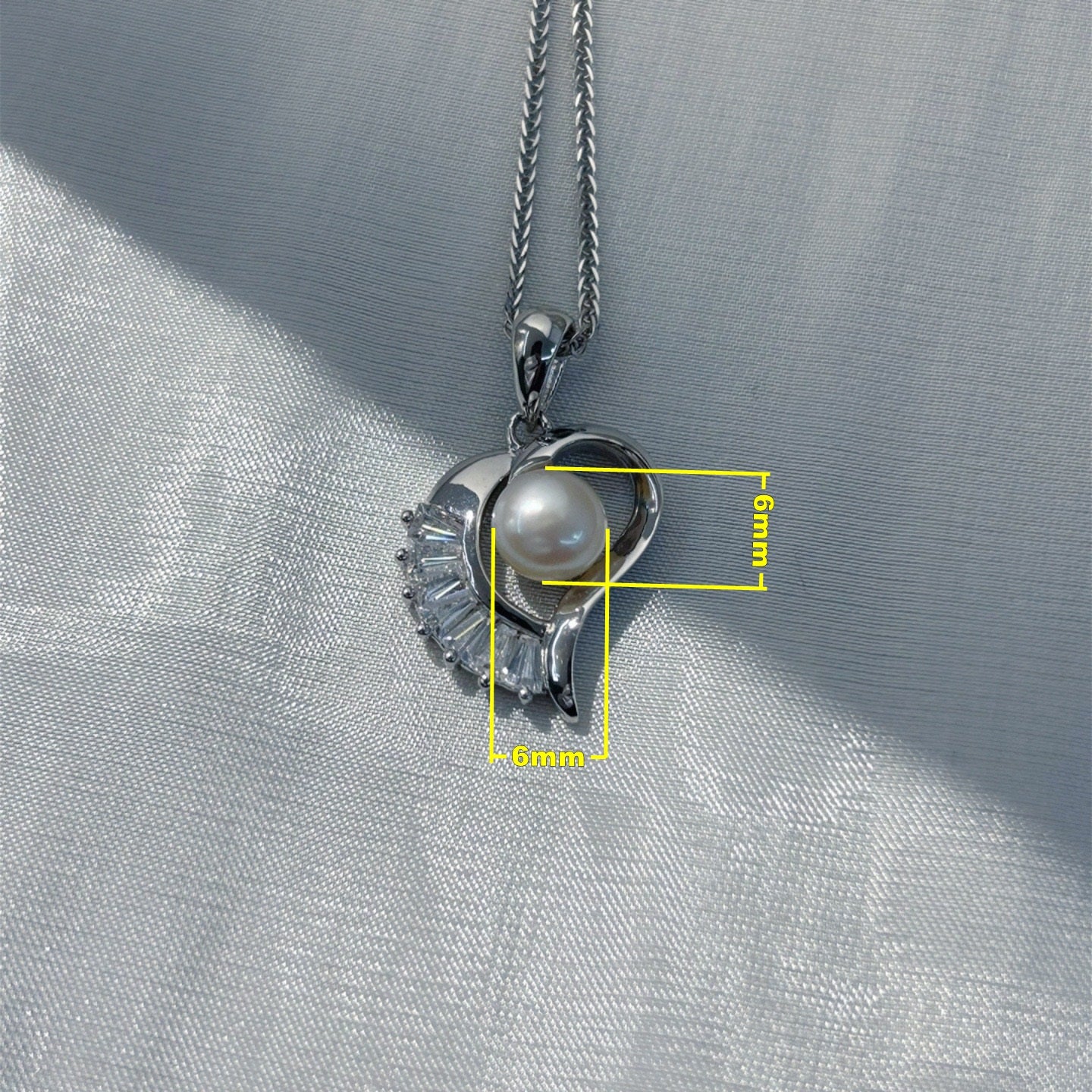 925 Sterling Silver Freshwater Pearl Heart Pendant Unique Rhodium Plated