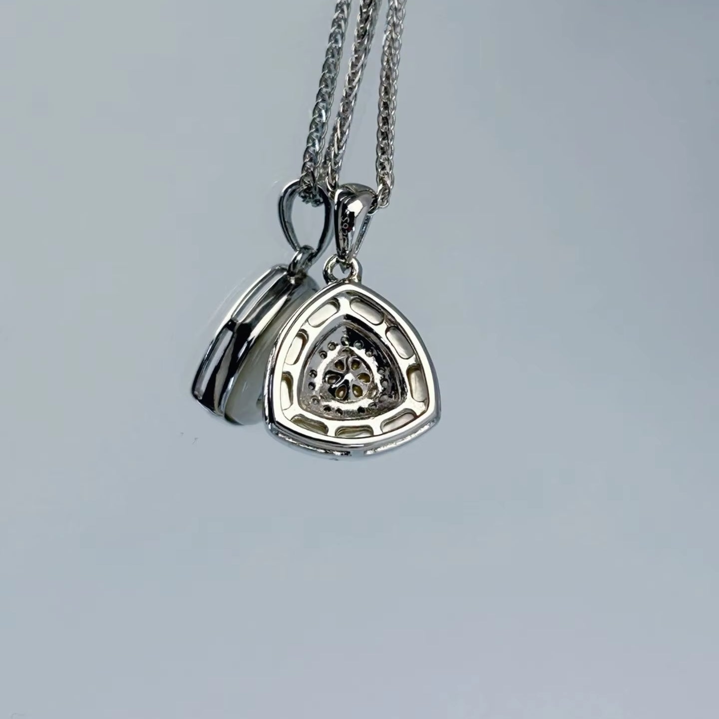 Elegant Freshwater Pearl Pendant 925 Sterling Silver with Rhodium Plating