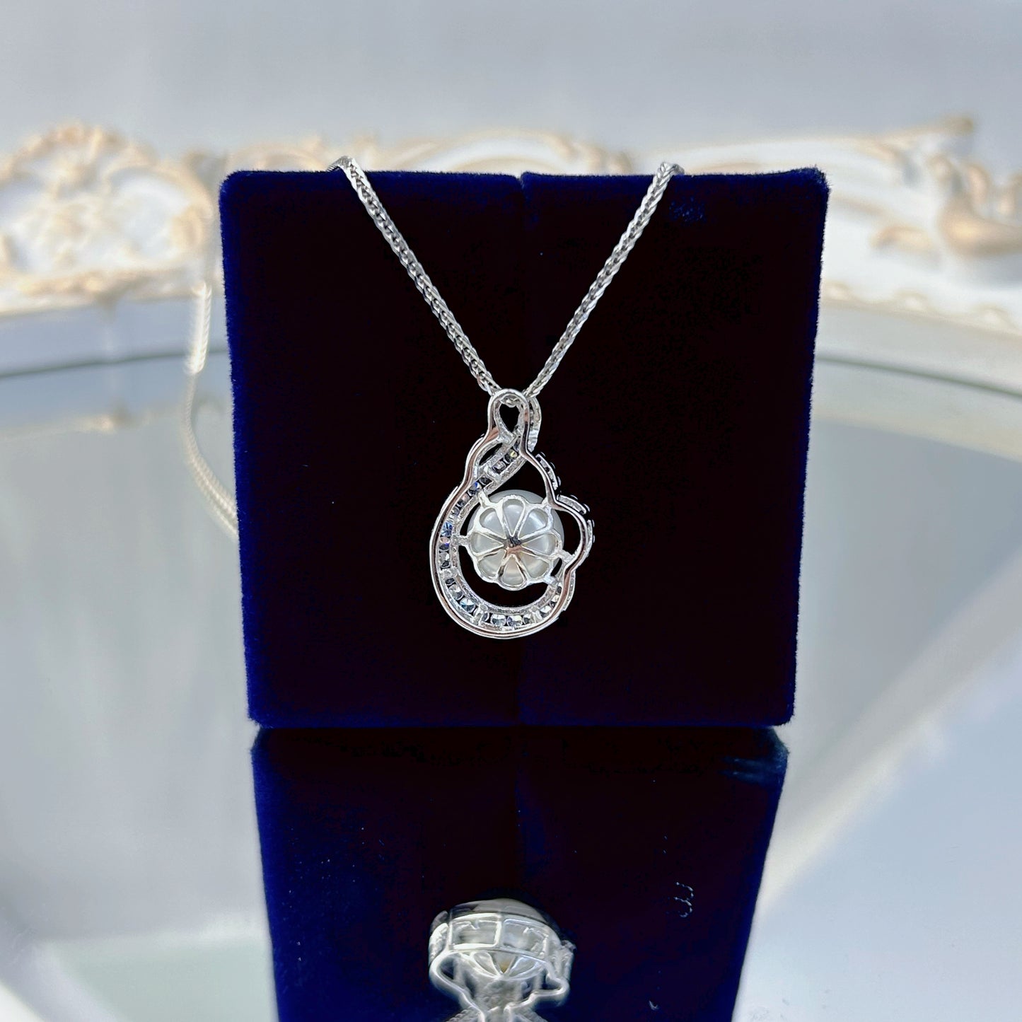 Unique Rhodium Plated 925 Sterling Silver Freshwater Pearl Pendant
