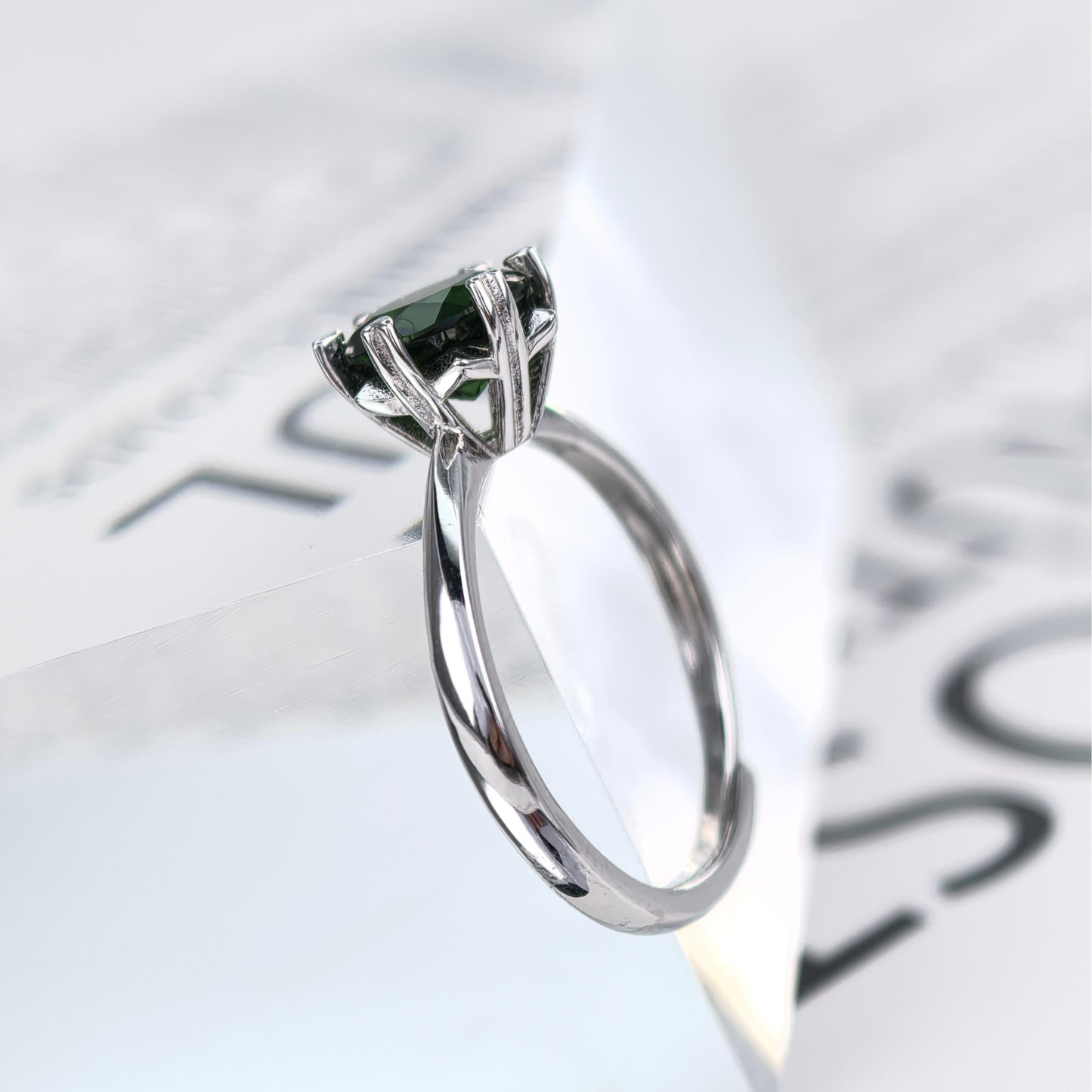 Graceful Rhodium Plated 925 Sterling Silver Natural Diopside Ring