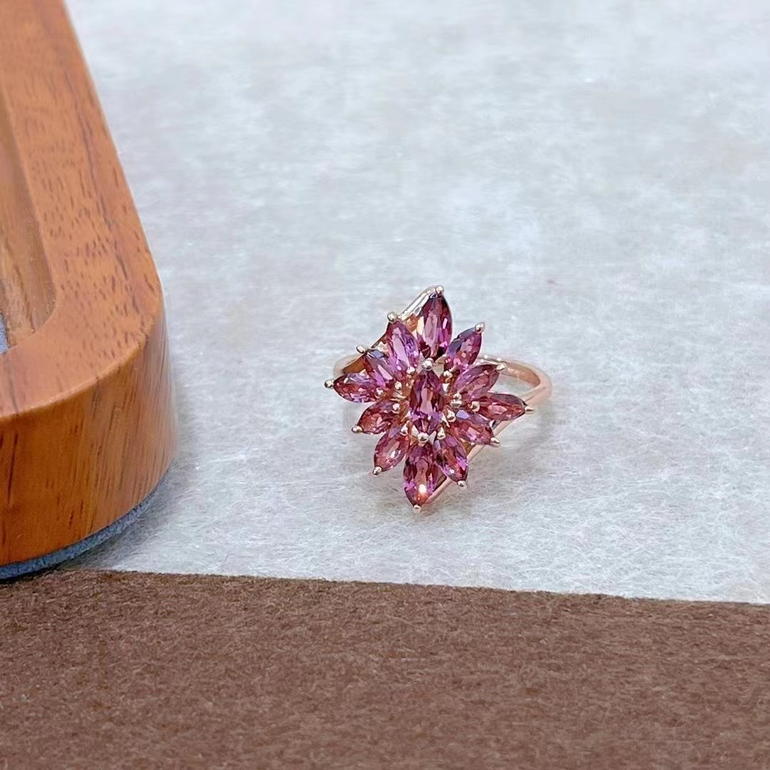 Contemporary Modern Artisan Crafted Deep Red Natural Pyrope Jewelry Ring