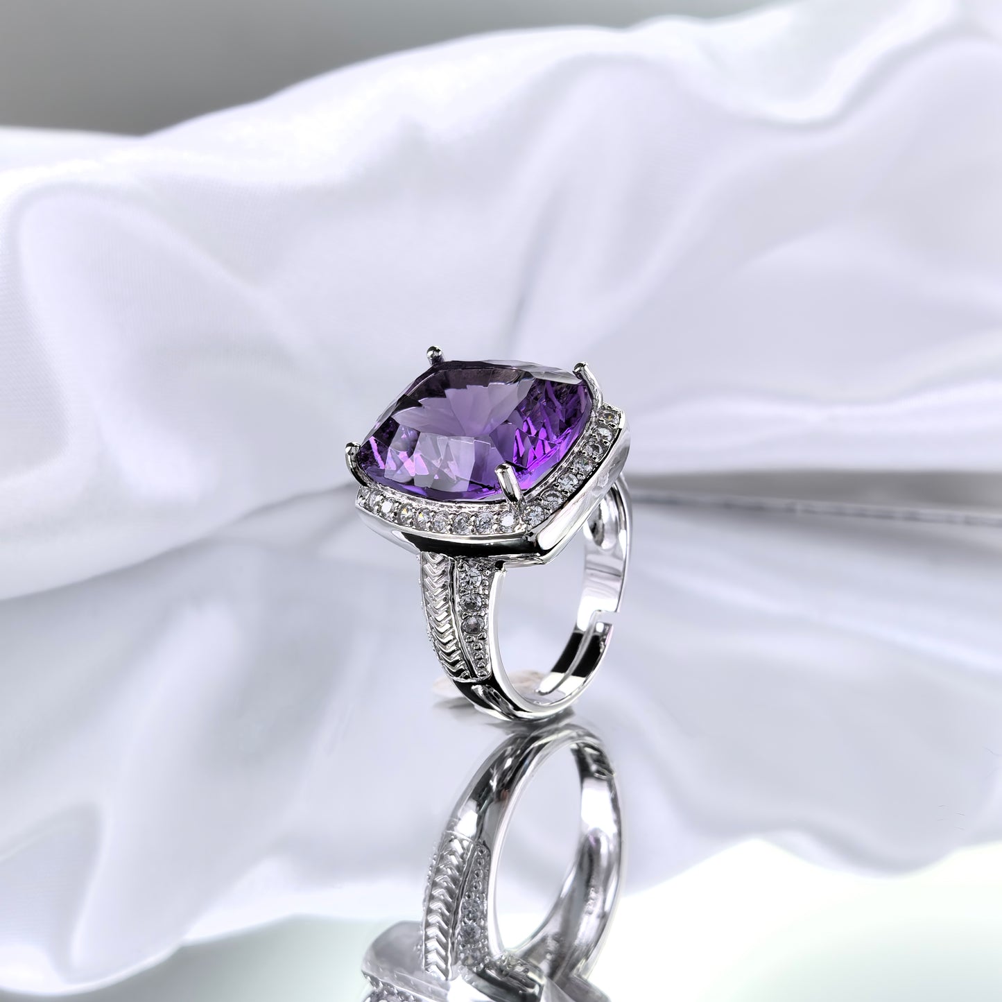 Dazzling Rhodium Plated 925 Sterling Silver Natural Amethyst Ring