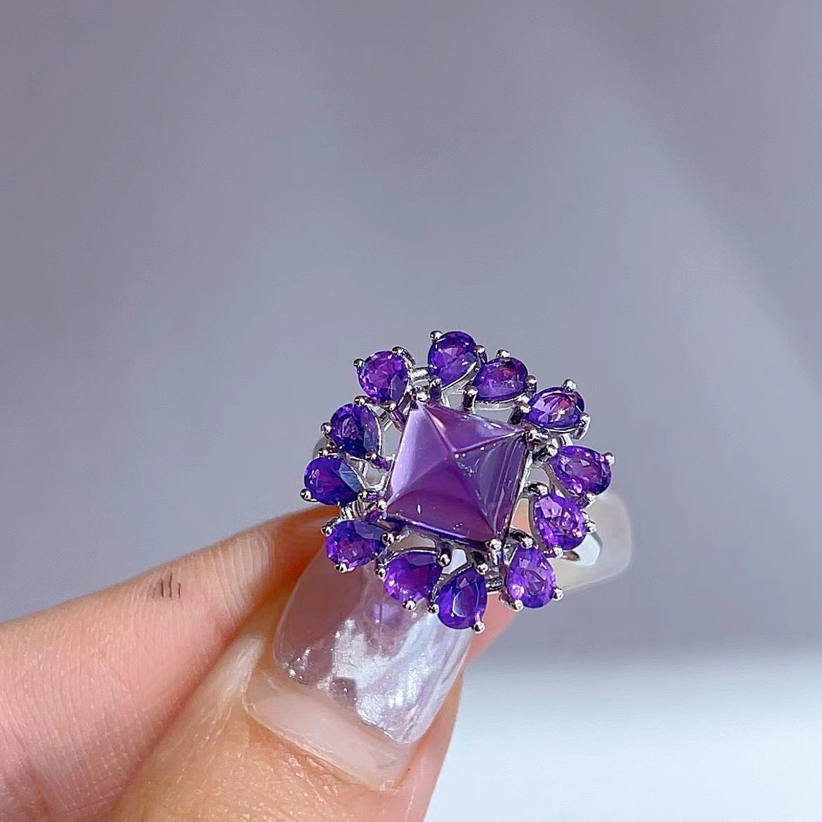 Exquisite Rhodium Plated 925 Sterling Silver Natural Amethyst Ring