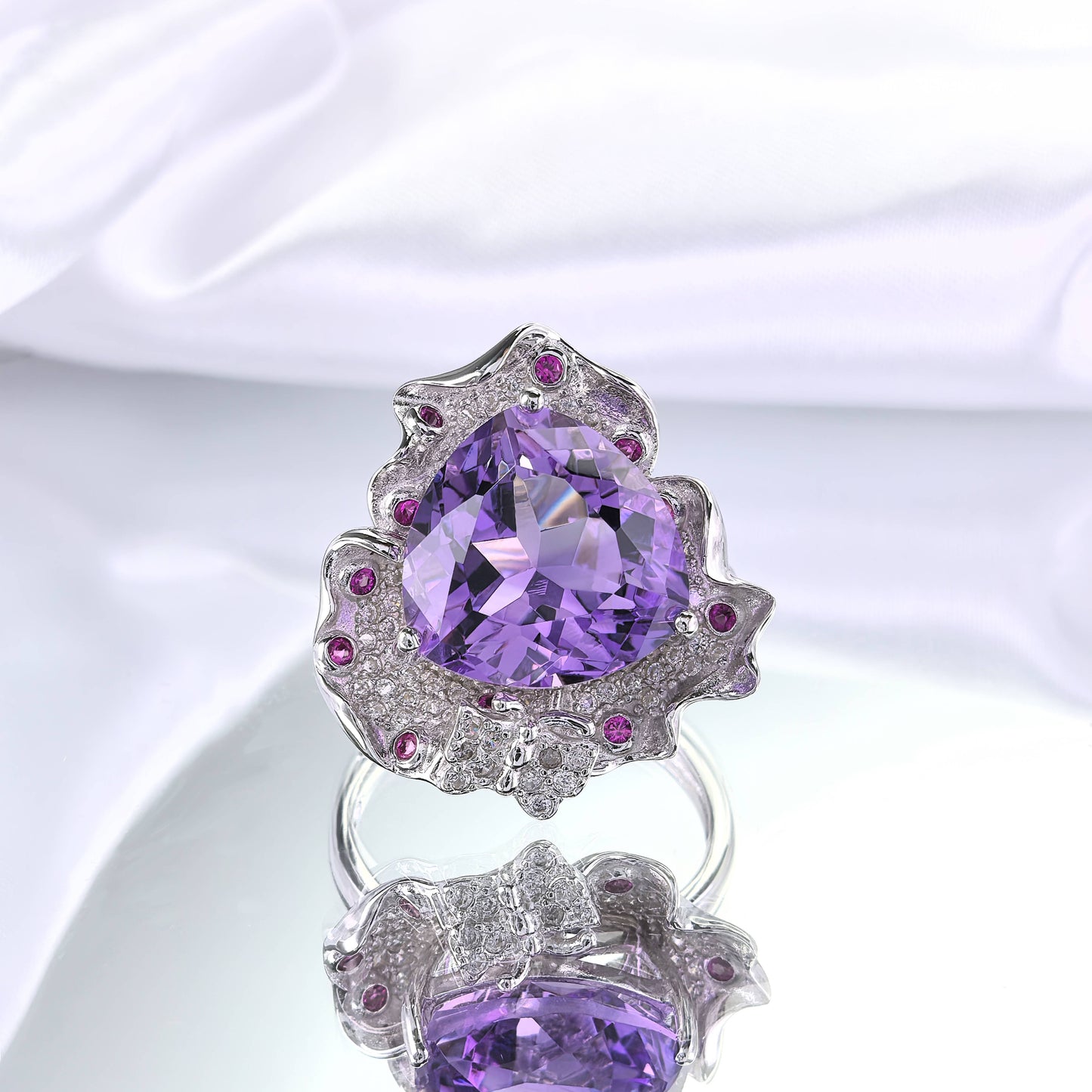 Exquisite Rhodium Plated 925 Silver Jewelry Natural Amethyst Flower Ring