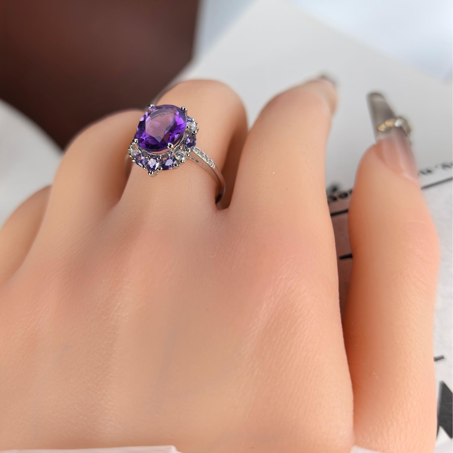 Elegant Rhodium Plated Silver 925 Oval Cut Natural Amethyst Gemstone Ring