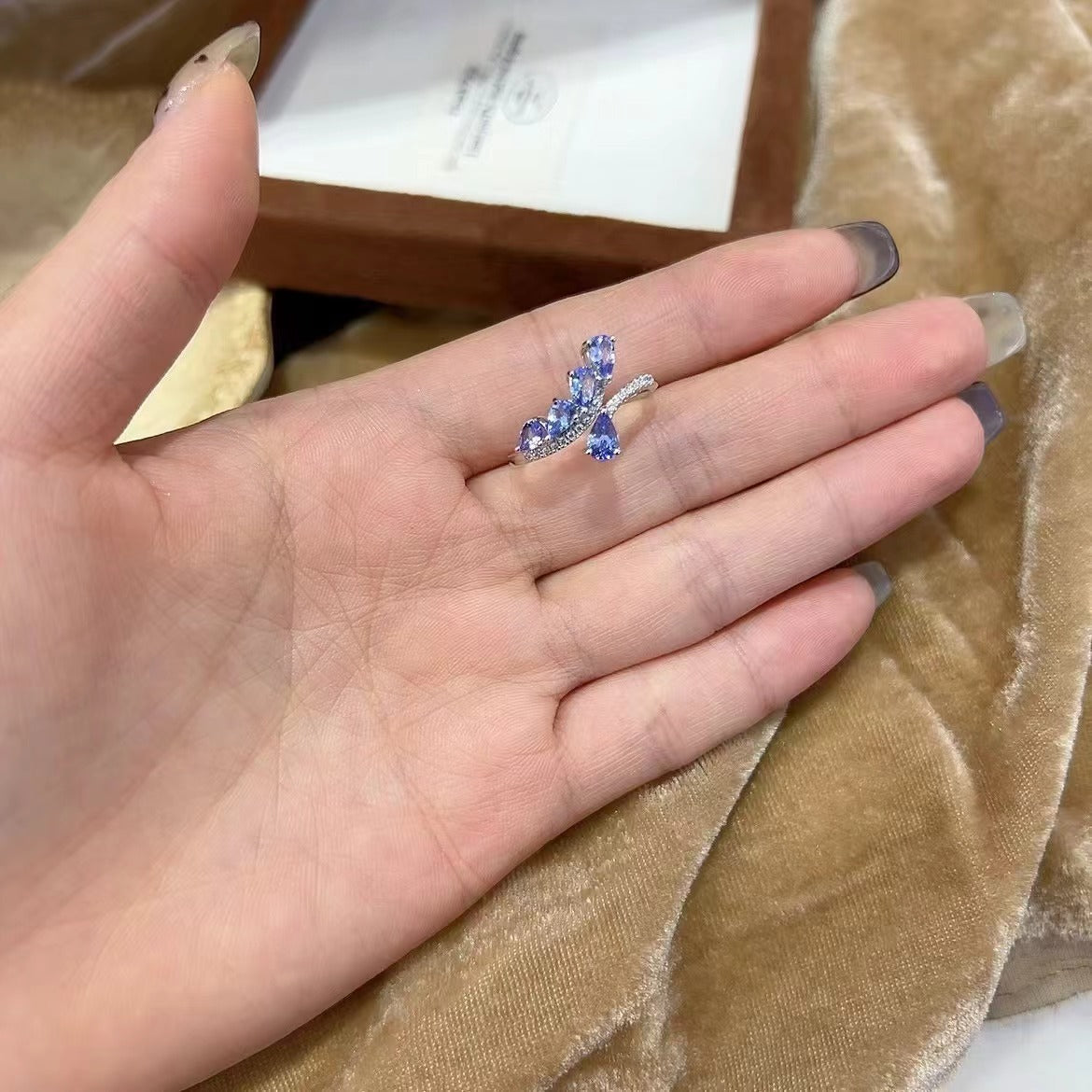 Elegant Rhodium Plated Silver 925 Natural Tanzanite Ring