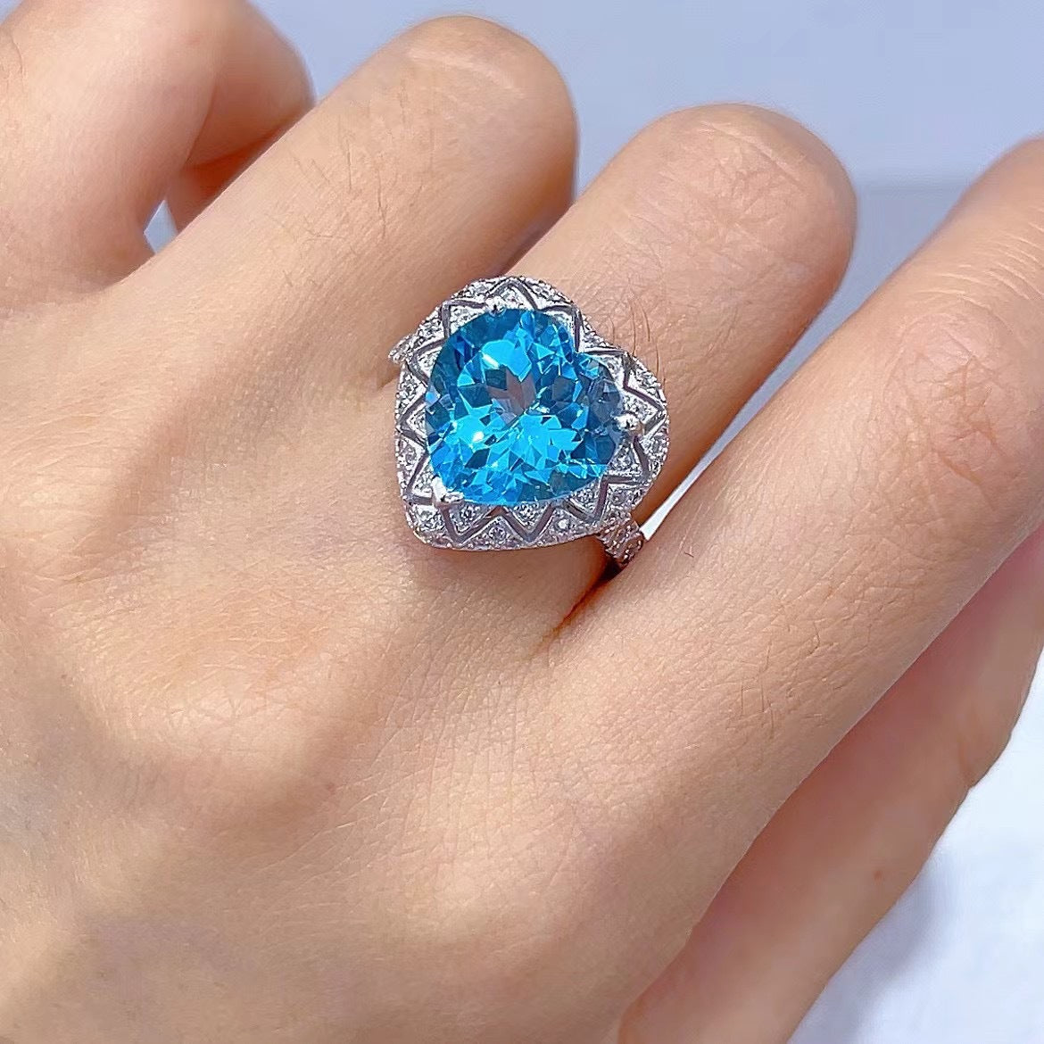 Romantic Rhodium Plated 925 Silver Natural Sky Blue Topaz Heart Cut Set