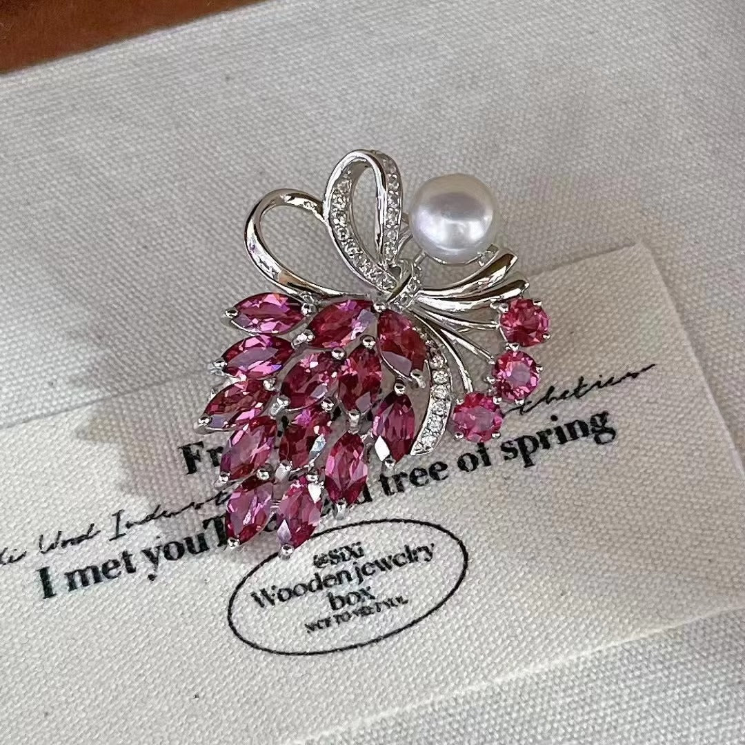 Graceful 925 Silver Jewelry Rhodium Plated Natural Pyrope Bow Brooch