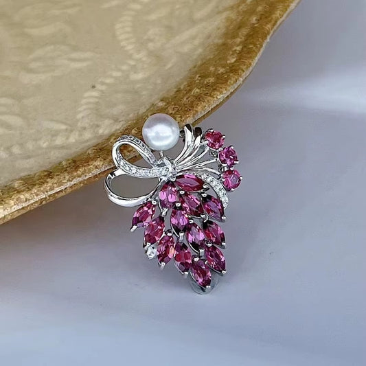 Graceful 925 Silver Jewelry Rhodium Plated Natural Pyrope Bow Brooch