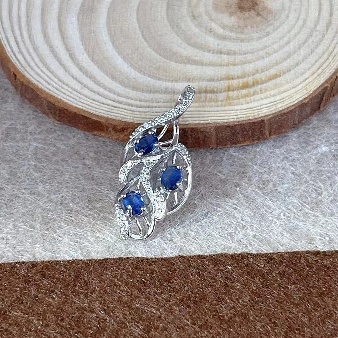 Delicate Rhodium Plated Silver 925 Jewelry Natural Sapphire Leaf Pendant