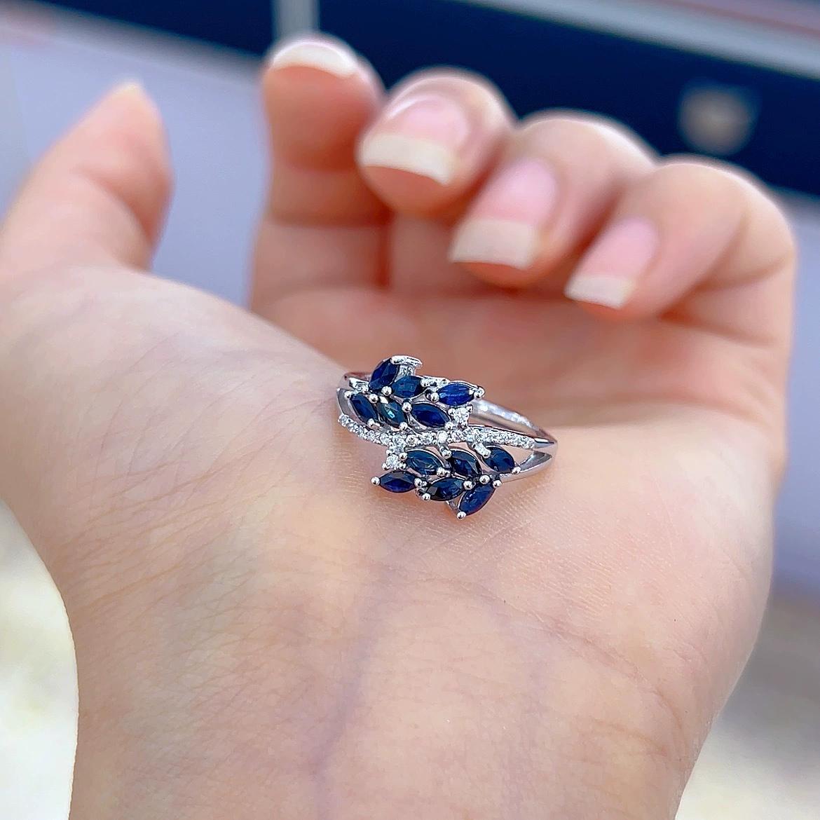 Delicate Rhodium Plated 925 Sterling Silver Natural Sapphire Leaves Ring