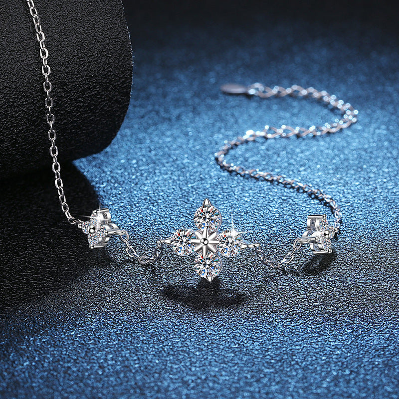 Four-leaf Clover Round Cut Moissanite S925 Sterling Silver Bracelet