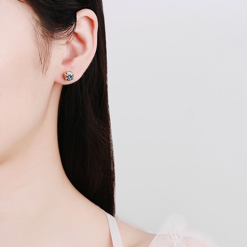 Classic 18K Gold Plated S925 Sterling Silver Round Cut Moissanite Earrings