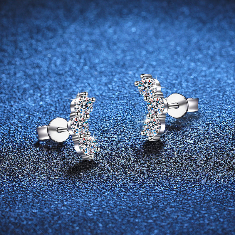 Elegant Smile S925 Sterling Silver Round Cut Moissanite Earrings 0.6ct