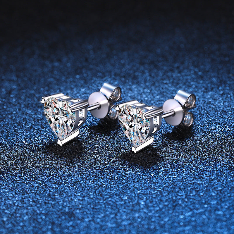 Wholesale Trendy 0.5ct 1ct Heart Cut Moissanite Earrings Stud 925 Sterling Silver Moissanite Jewelry Moissanite Stud Earrings