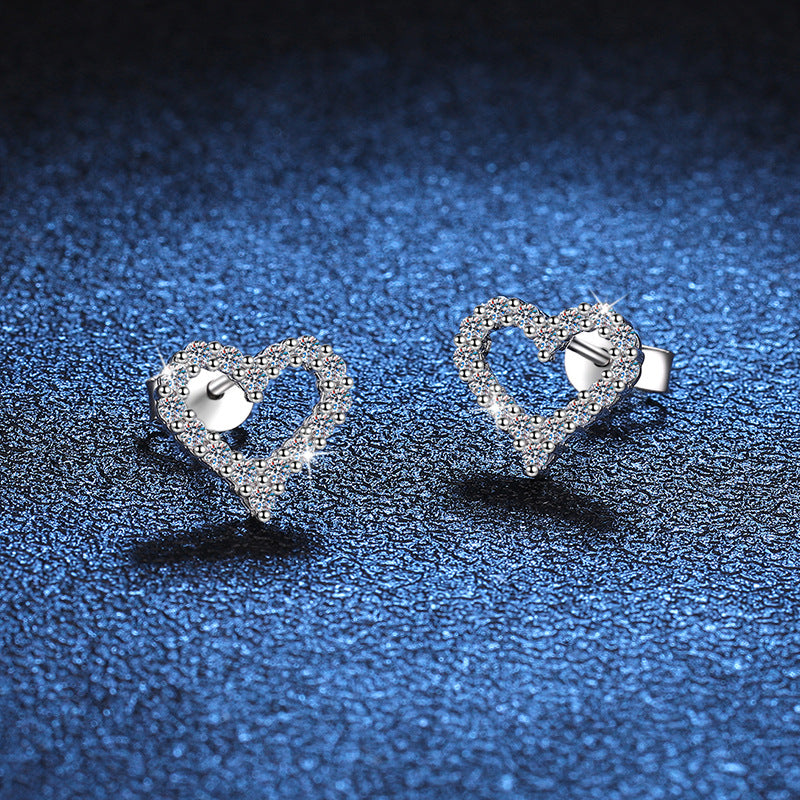 Heart Design 925 Sterling Silver Round Cut Moissanite Stud Earrings 0.48ct/0.96ct
