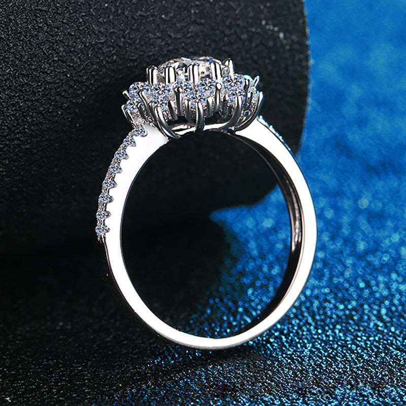 S925 Sterling Silver Round Cut Moissanite Sunflower Ring Elegant Jewelry 1ct