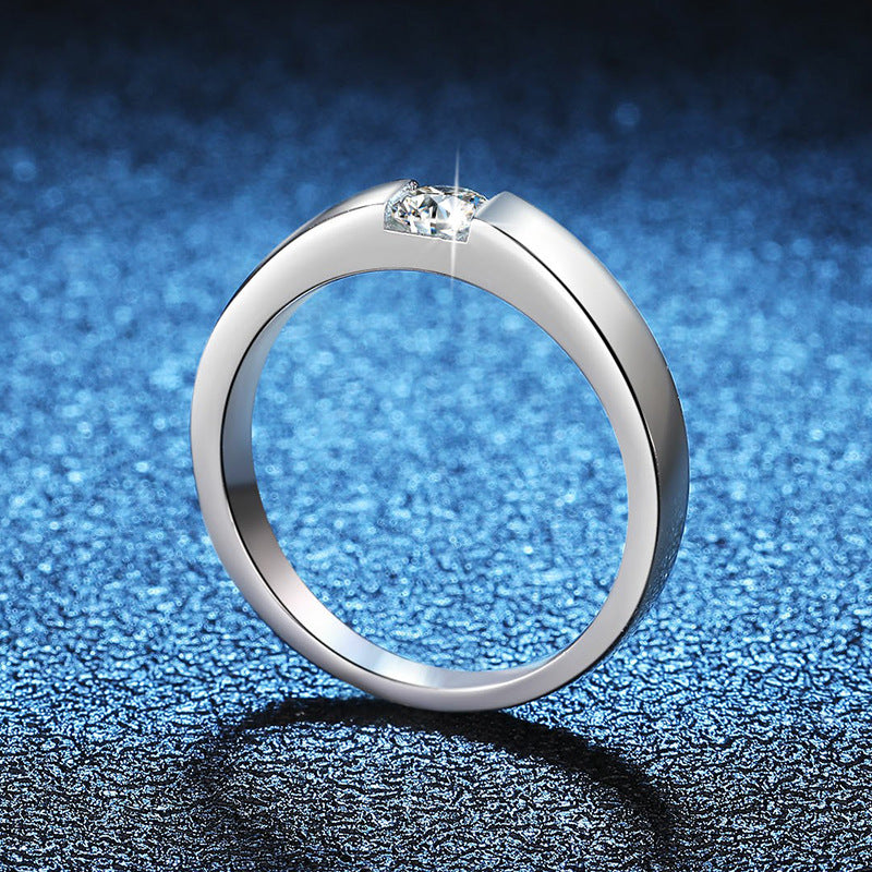 High-End S925 Sterling Silver Proposal Ring with 0.3ct Round Cut Moissanite